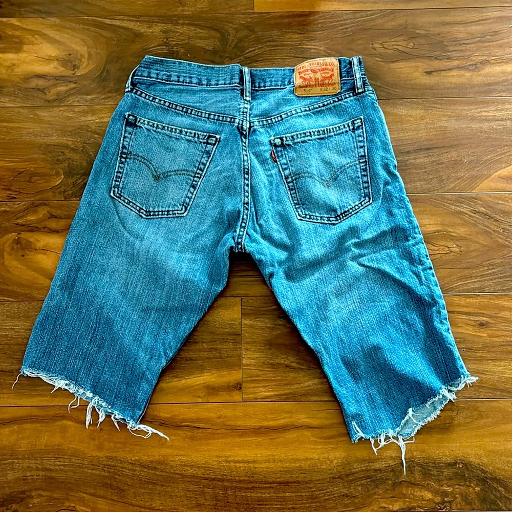 Levi’s Cutoff Jean Shorts